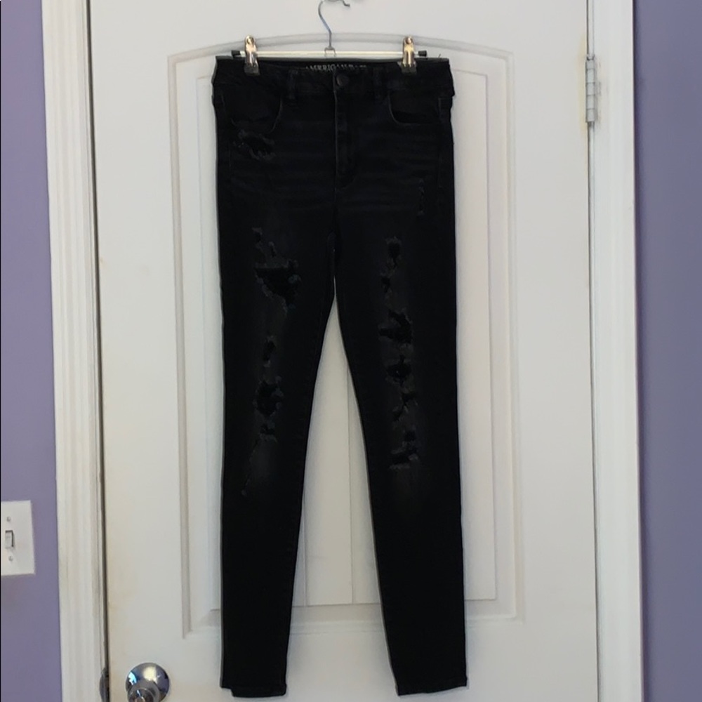 American Eagle black distressed jeans 👖